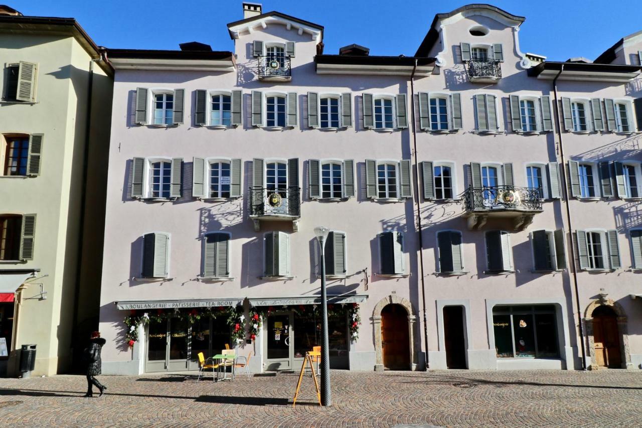 Charmant Appartement Au Coeur De Sion Exterior photo